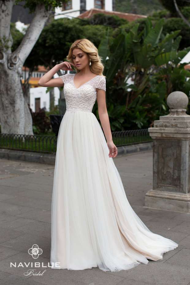 Свадебное платье Naviblue Bridal Lessly 16505 1