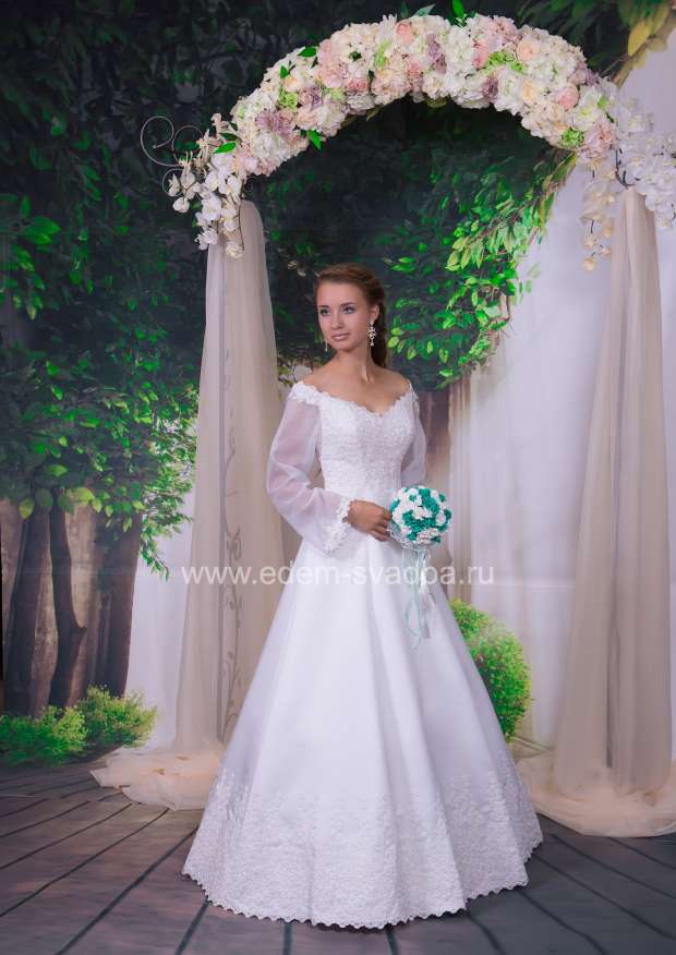 Свадебное платье  Длинный рукав перламутровое кружево 1