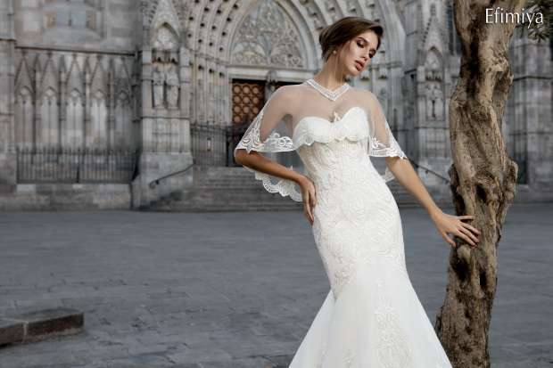 Свадебное платье La Petra Efimiya с болеро с шлейфом 3