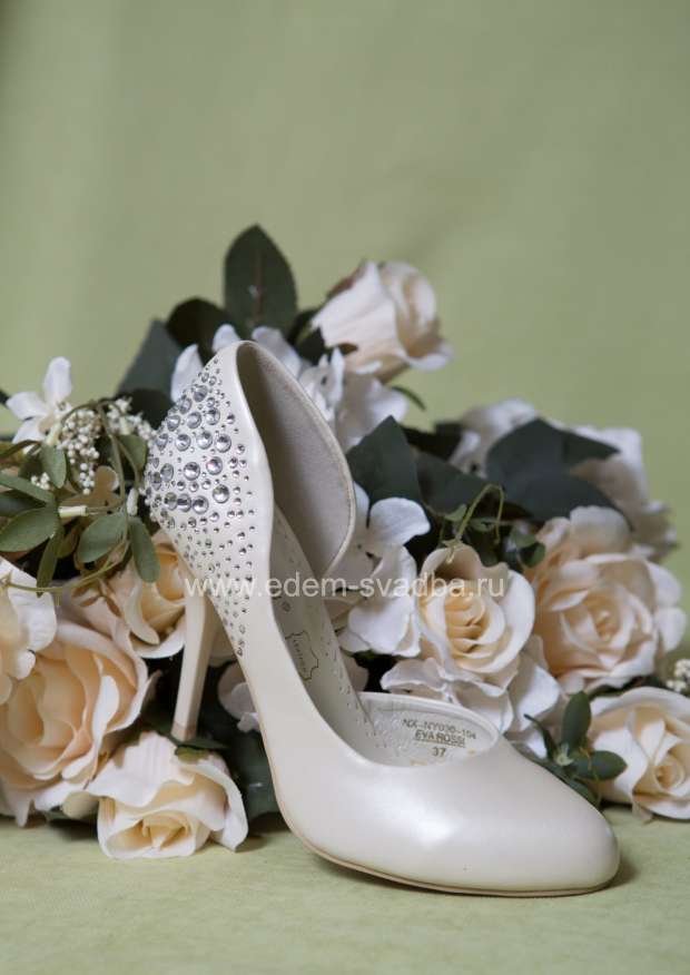 Аксессуар для невесты EVA ROSSI Свадебные туфли со стразовым декором NX-NY030-104 бежевые 1