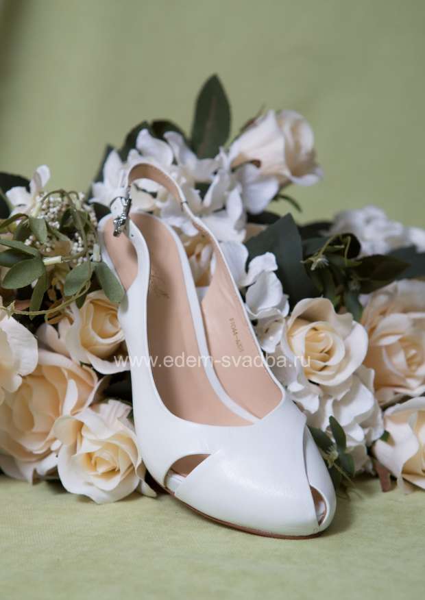 Аксессуар для невесты Elena Chezelle Босоножки свадебные на высоком каблуке и платформе FI044-A201 белые 2