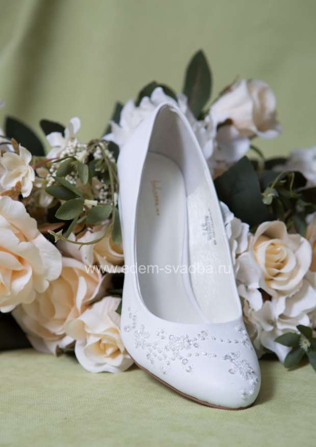 Аксессуар для невесты BLOSSEM Свадебные туфли металлический стразовый каблук NP097051HJ-40 белые 2