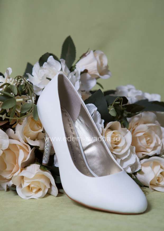 Аксессуар для невесты Elena Chezelle Свадебные туфли на среднем каблуке со стразами B103C27-BAA-MB бежевые 1