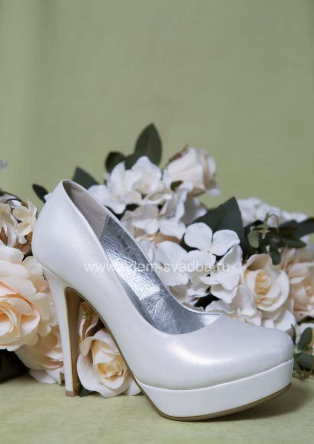 Аксессуар для невесты KORONA Свадебные туфли на утолщенной платформе и высоком каблуке P1168-E1917 бело-серебристые 1
