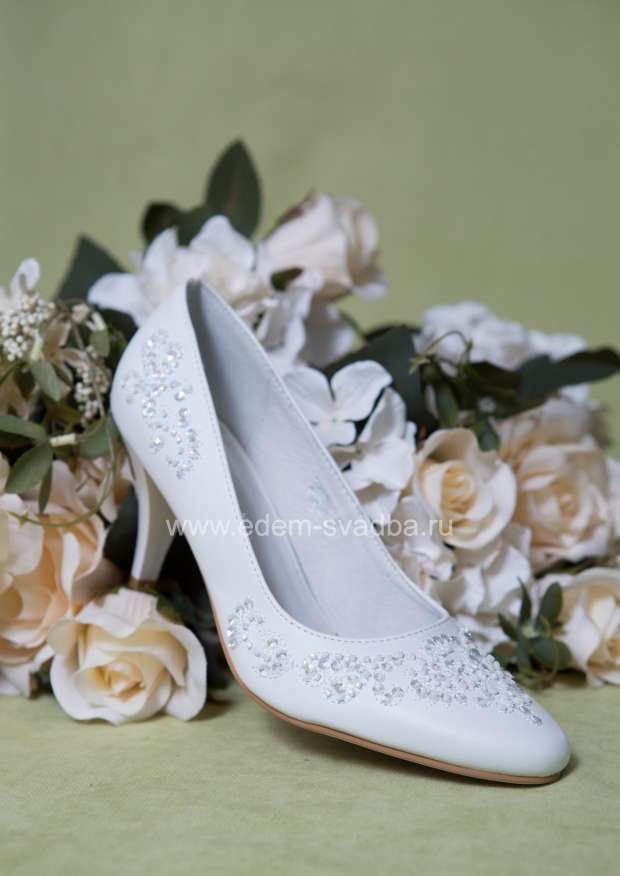 Аксессуар для невесты BLOSSEM Свадебные туфли на невысоком каблуке с декором NB070075-25 2