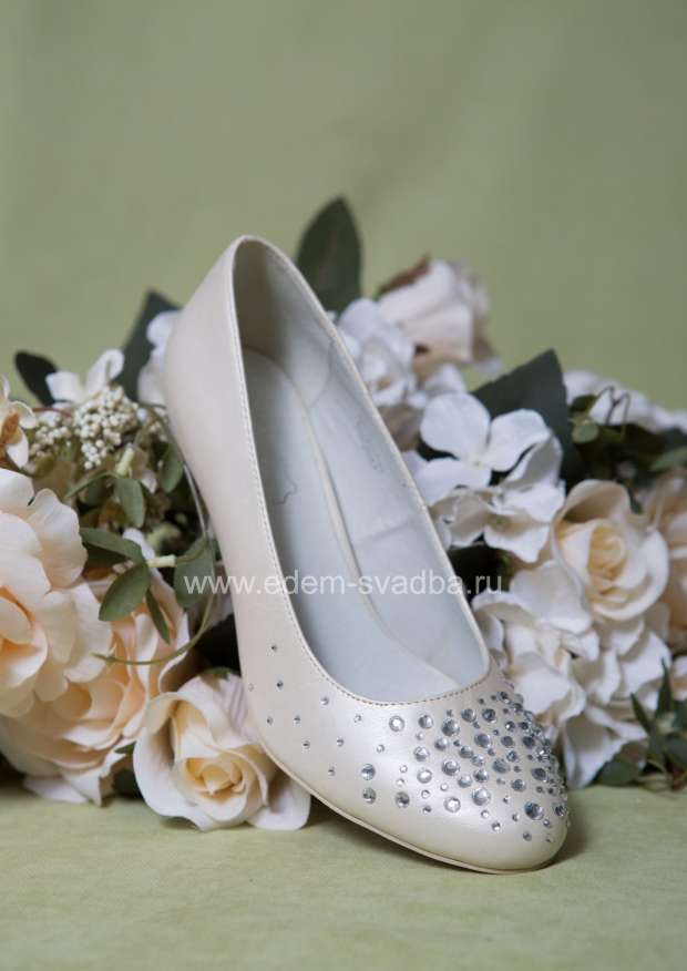 Аксессуар для невесты Brut Ros&quote Свадебные туфли на невысоком каблуке со стразами NP070227-03 бежевые 2