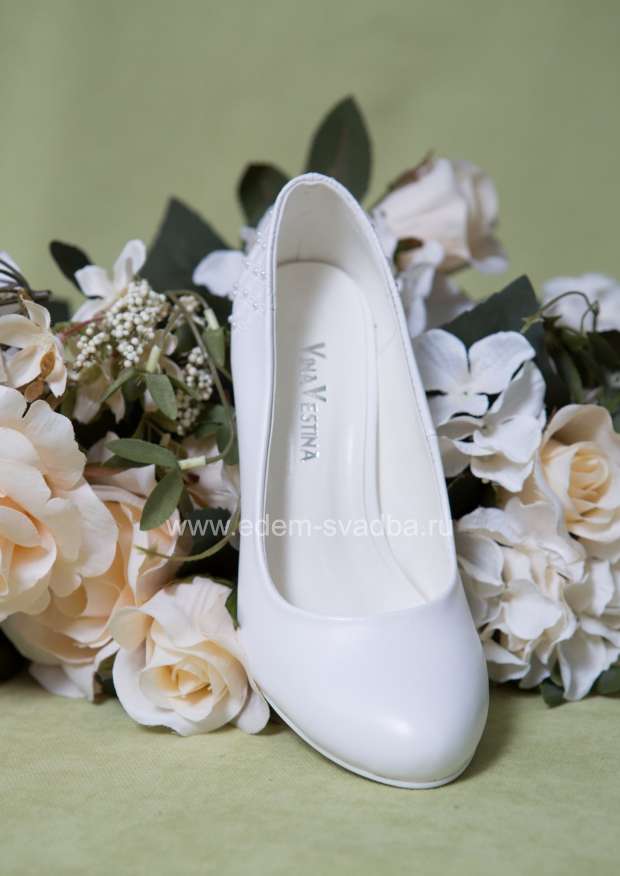 Аксессуар для невесты VINA VESTINA Свадебные туфли на среднем утолщенном каблуке F02-M583 белые 2
