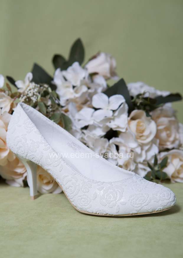 Аксессуар для невесты LOUISA PEERESS Свадебные туфли на среднем каблуке 753-05 (2258) молочные с обсыпкой 1