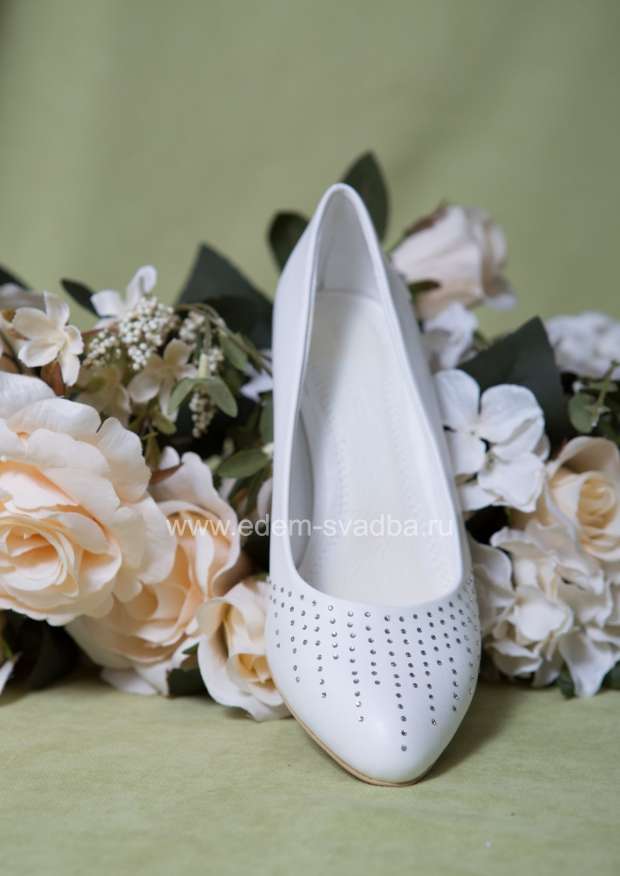 Аксессуар для невесты LOUISA PEERESS Свадебные туфли-лодочки 756-1800 белые 2