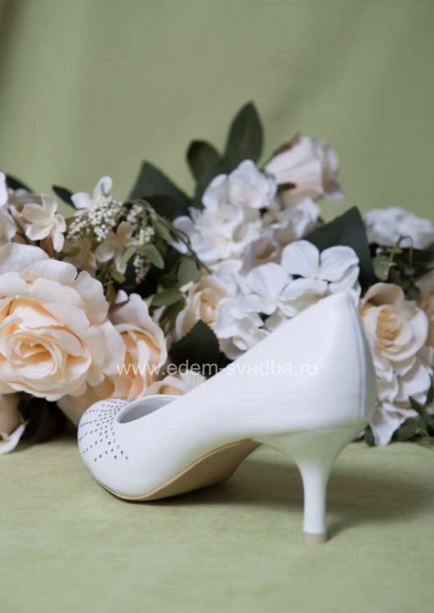 Аксессуар для невесты LOUISA PEERESS Свадебные туфли-лодочки 756-1800 белые 3