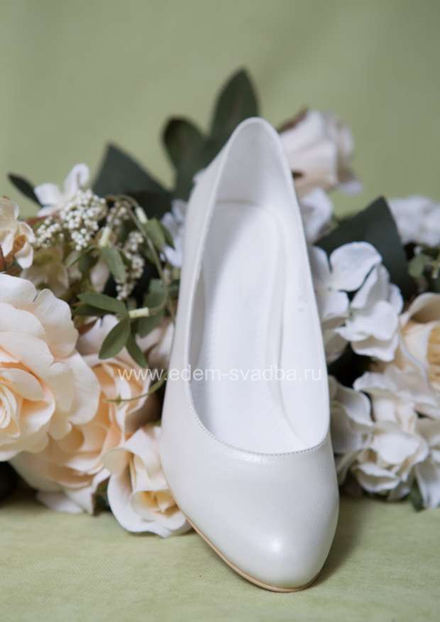 Аксессуар для невесты LOUISA PEERESS Свадебные туфли  на невысоком каблуке 753-05 2
