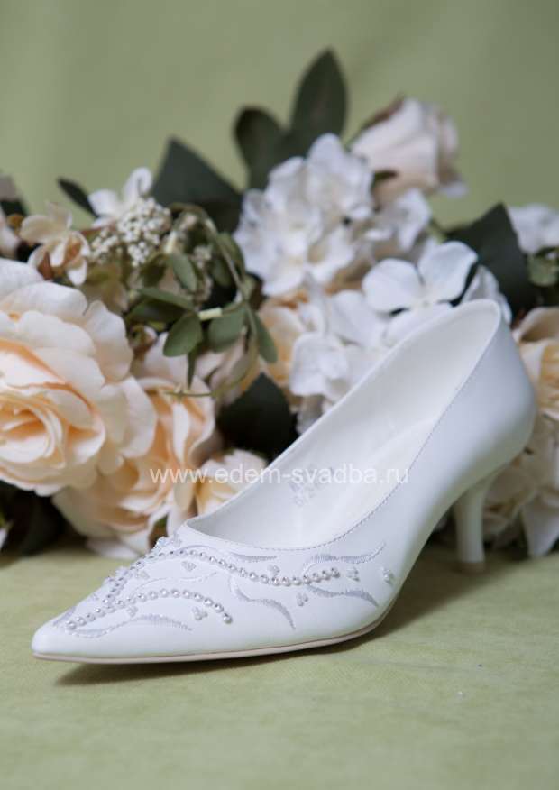 Аксессуар для невесты LOUISA PEERESS Свадебные туфли-лодочки 672-68 белые 2