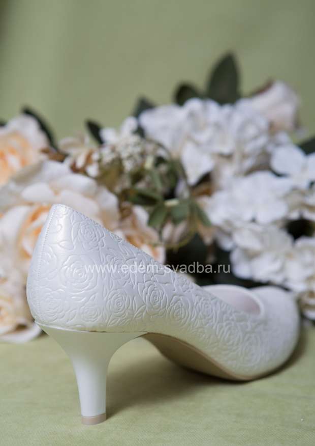 Аксессуар для невесты LOUISA PEERESS Свадебные туфли 756-05 (2888) белые перламутр 1