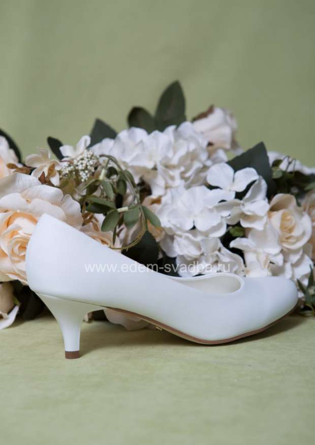 Аксессуар для невесты BLOSSEM Свадебные туфли на низком каблуке NP055194-01 1