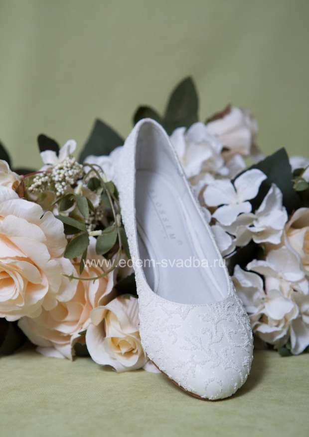 Аксессуар для невесты BLOSSEM Свадебные туфли на низком каблуке NP035056-17F молочные с обсыпкой 2