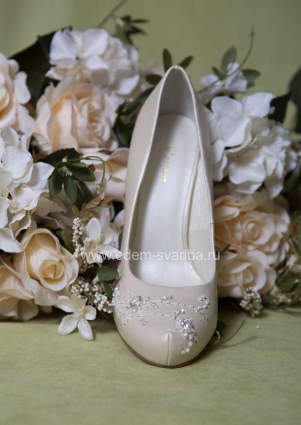 Аксессуар для невесты BLOSSEM Свадебные туфли на высоком каблуке со скрытой платформой NP100062-149 (бисер, пайетки)белые 2