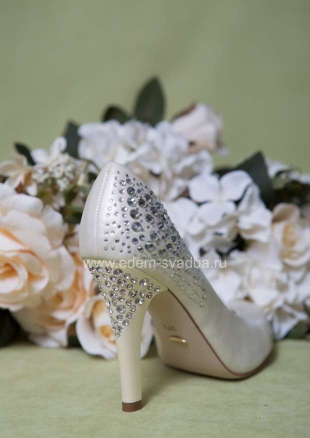Аксессуар для невесты BLOSSEM Свадебные туфли со стразами NX-NY030LX-104 бежевые 1