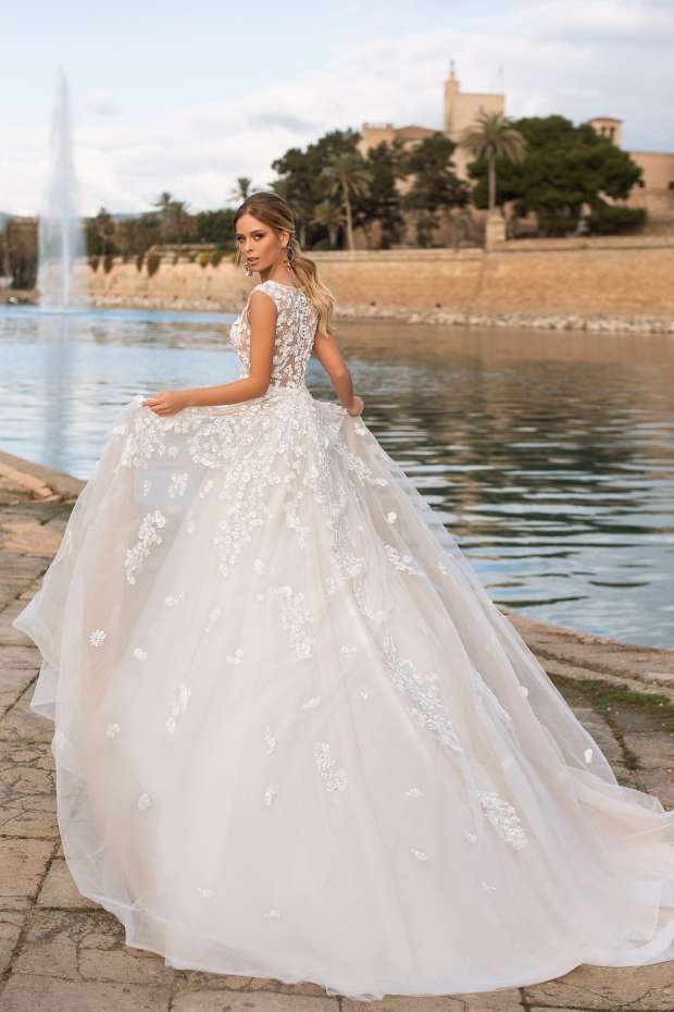 Свадебное платье Naviblue Bridal YKK-025 2