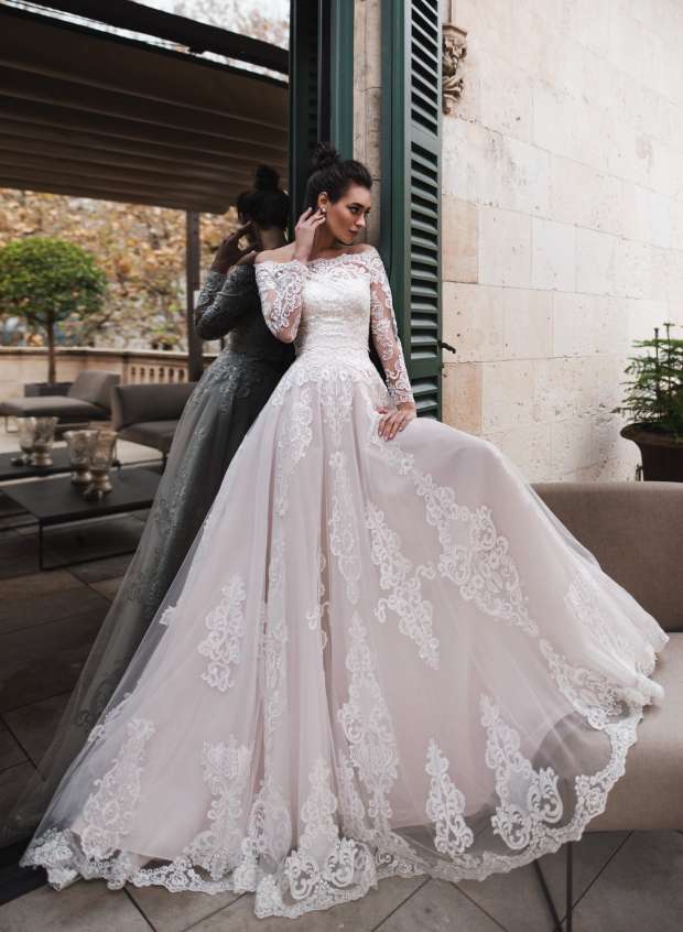 Свадебное платье Nora Naviano 18006 Vicky 1