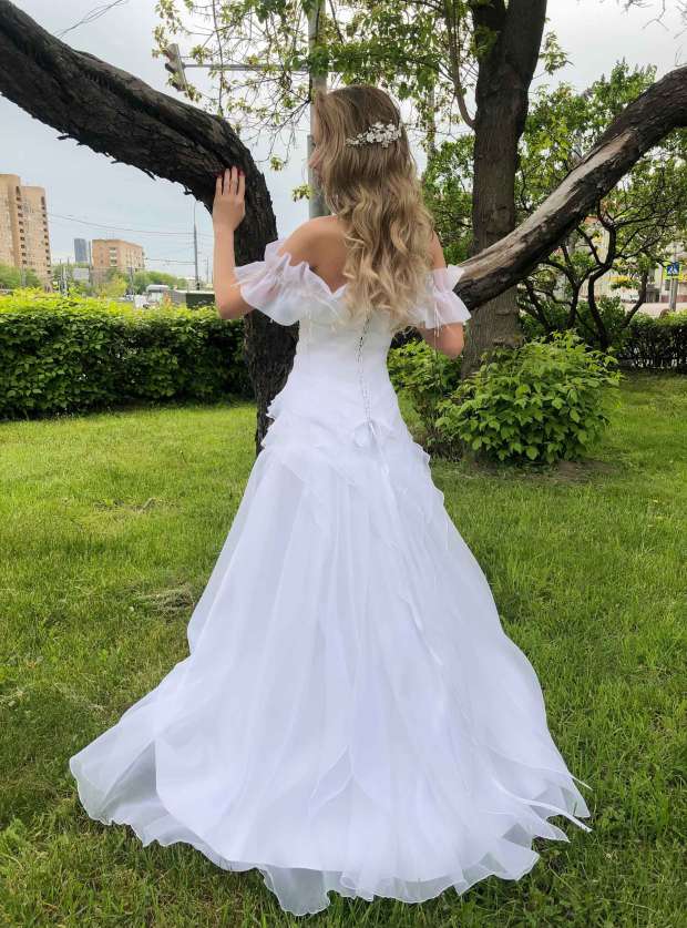 Свадебное платье  Долорес, крылышки воланы 2